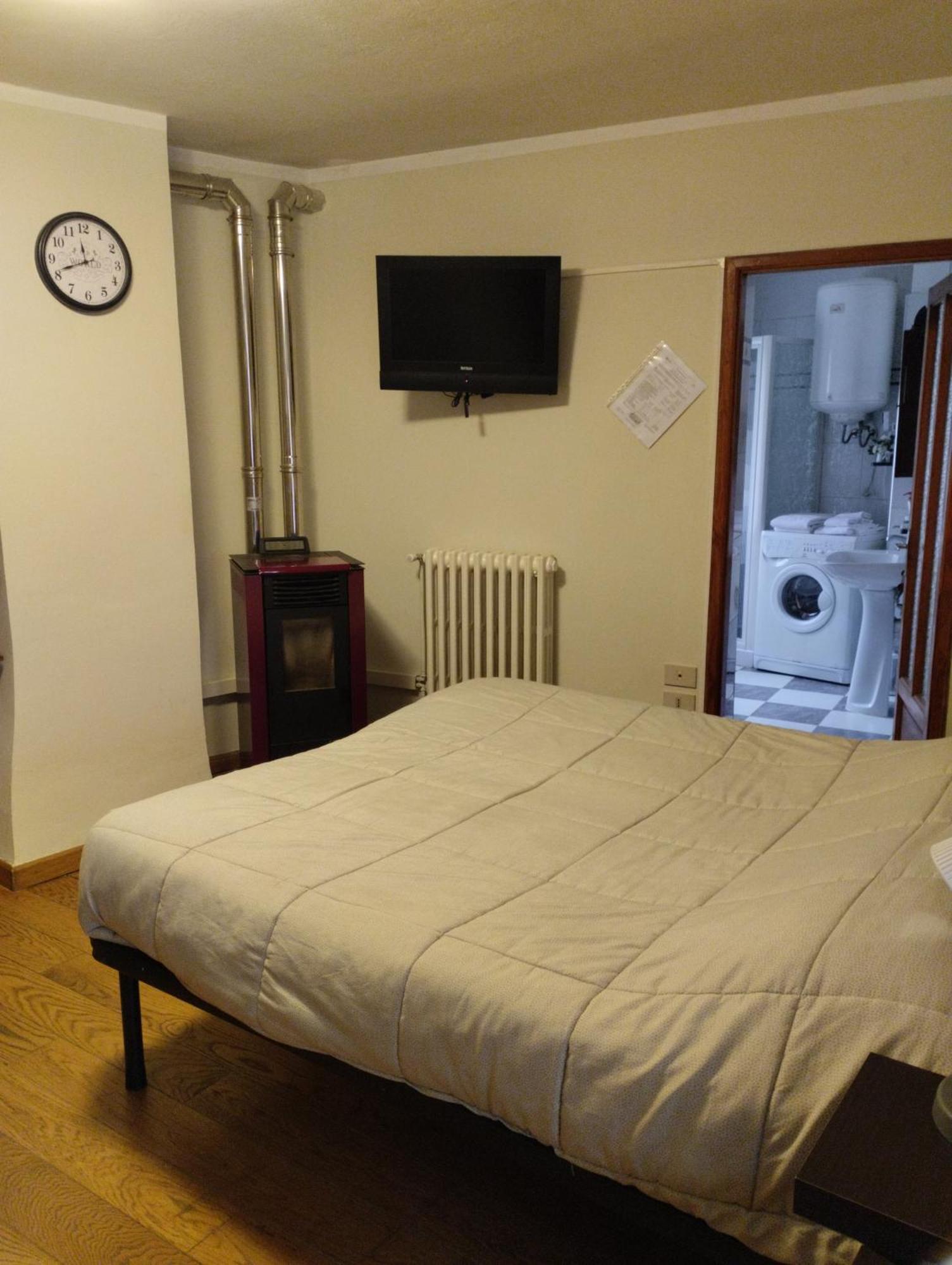 B&B La Marmotta Coazze Номер фото